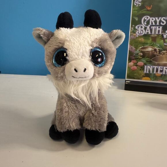 TY Beanie Boo "Gabby" Goat Plush 6" Gray & White Stuffed Animal EUC - Picture 1 of 5